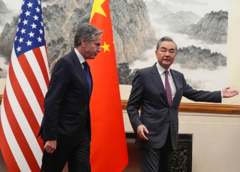 US Secretary of State Antony Blinken (L) is paying his second visit to China in less than a year / ©AFP