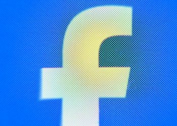 A photo taken on April 3, 2024 shows the logo of US online social media and social networking service Facebook on a smartphone screen. ©AFP