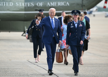 US President Joe Biden is seen at Joint Base Andrews in Maryland on May 8, 2024 / ©AFP