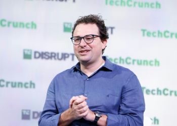 Anthropic co-founder and CEO Dario Amodei says the San Francisco-based startup's AI assistant Claude will be tackling French, Italian, German, Spanish and other languages in its Europe debut. ©AFP