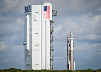 A Boeing Starliner capsule atop an Atlas V rocket sits on the launch pad at Cape Canaveral, Florida, May 4, 2024. ©AFP