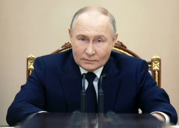 Putin said Russian forces were advancing across the front line opening a meeting with defence officials. ©AFP