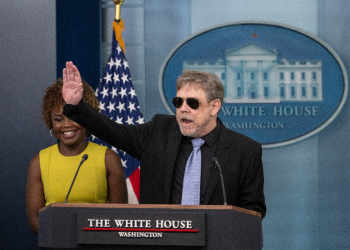 Mark Hamill played the powerful Jedi knight Luke Skywalker in 'Star Wars' and is a vocal supporter of President Joe Biden / ©AFP